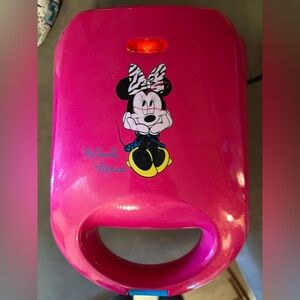 Minnie Mouse Pink Mini Cupcake Maker